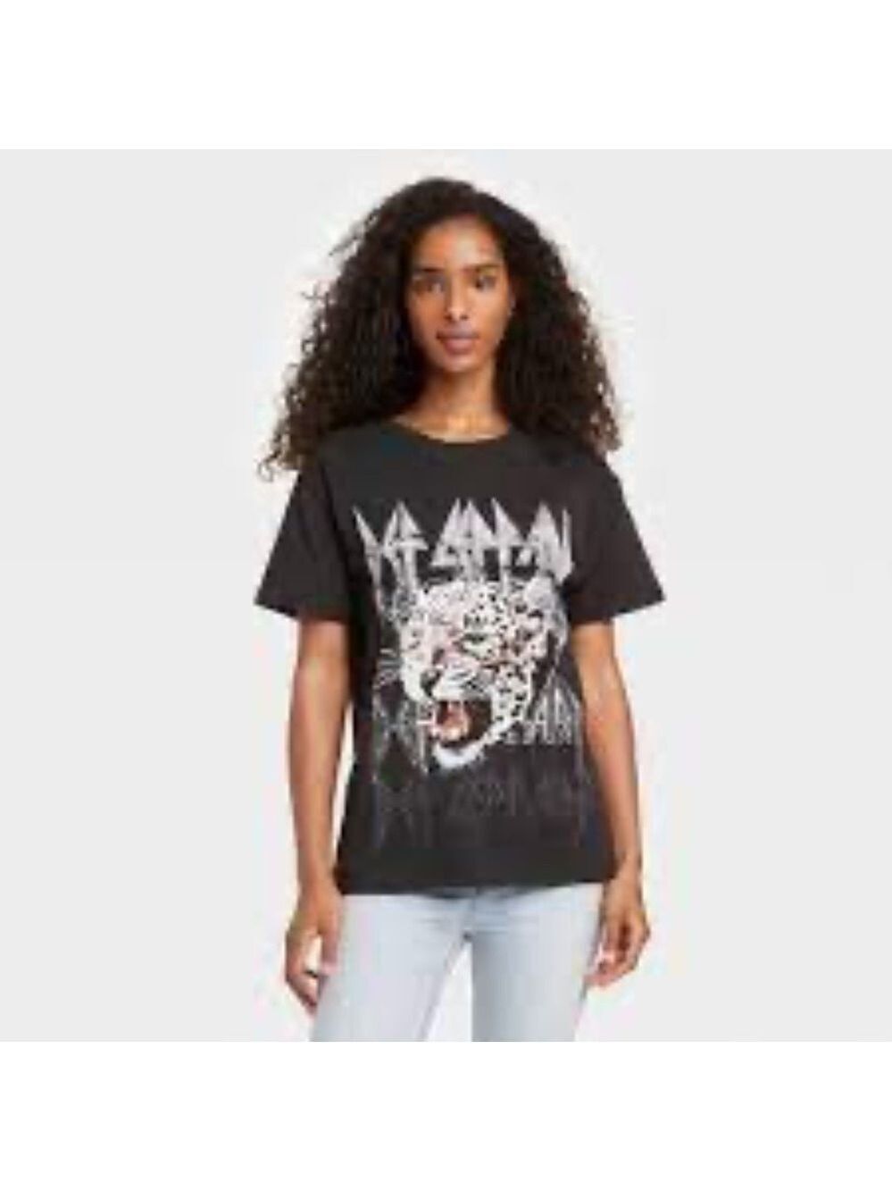 Def Leppard Leopard Print Graphic Short Sleeve T-Shirt